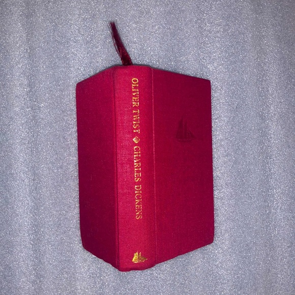 None Other - Collector’s Library: Oliver Twist